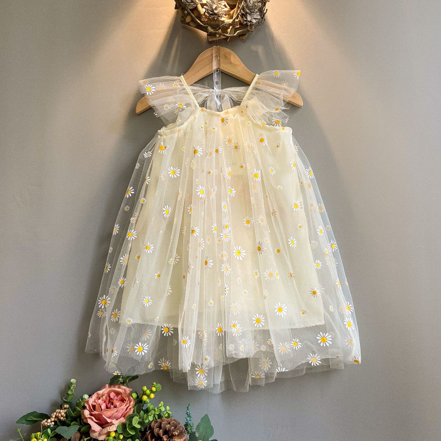 Vestido de margarita para niñas, vestido de verano new children's foreign style mesh skirt little girl super fairy princess dress